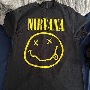 nirvana t-shirt/ size medium/ color black